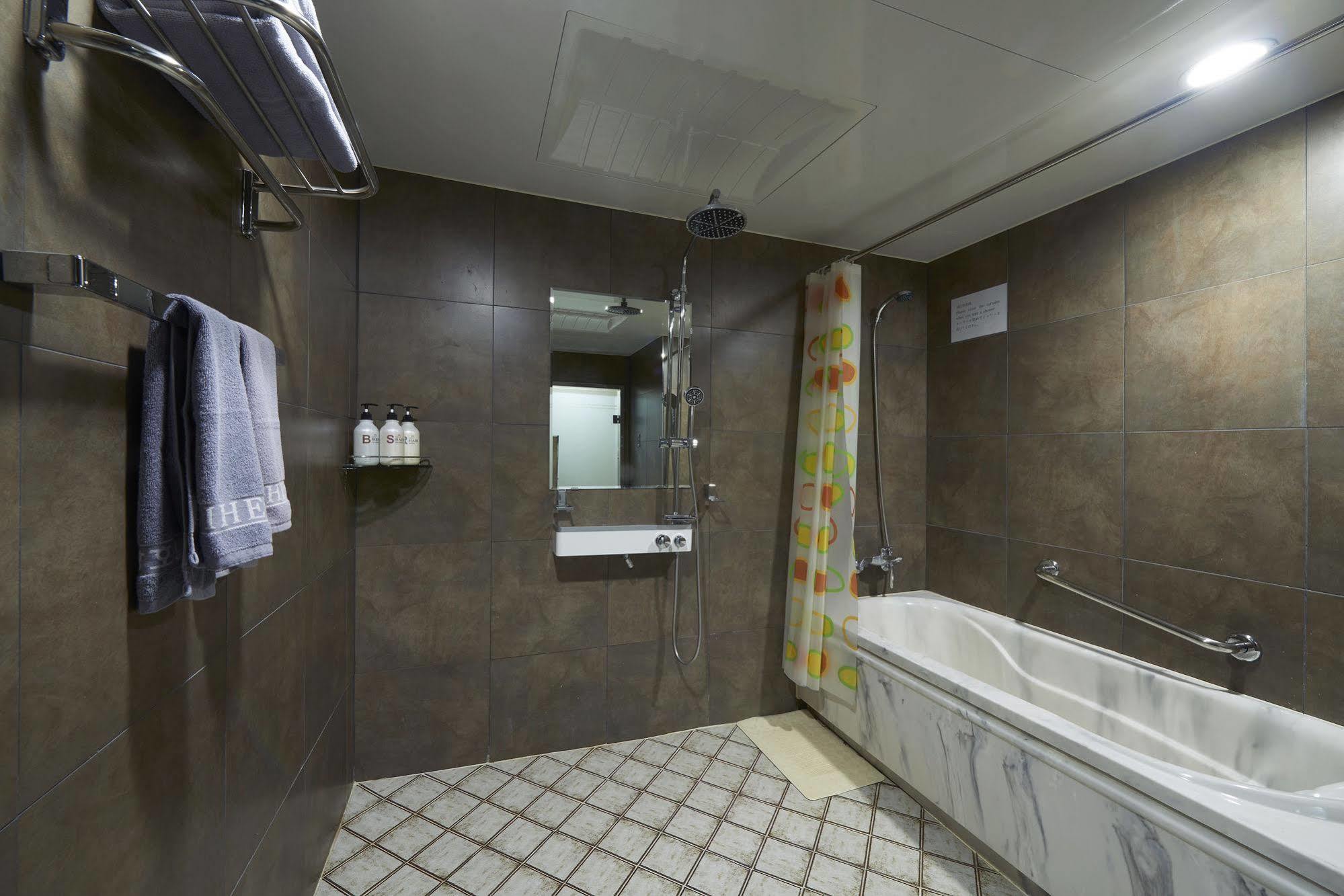 Benikea Premier Hotel Siheung Εξωτερικό φωτογραφία